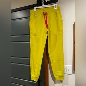 FIGs Zamora jogger size small in citrine with raspberry ties